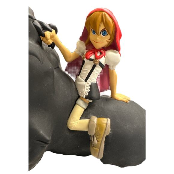 Fairy Quest Red and Mr W Ramos Vinyl Figure Sculpture Red Riding Hood - Picture 2 of 7